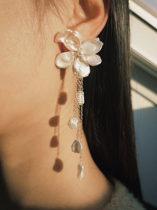 Stellar Petal Keshi Pearl Flower Dangle Earrings №04