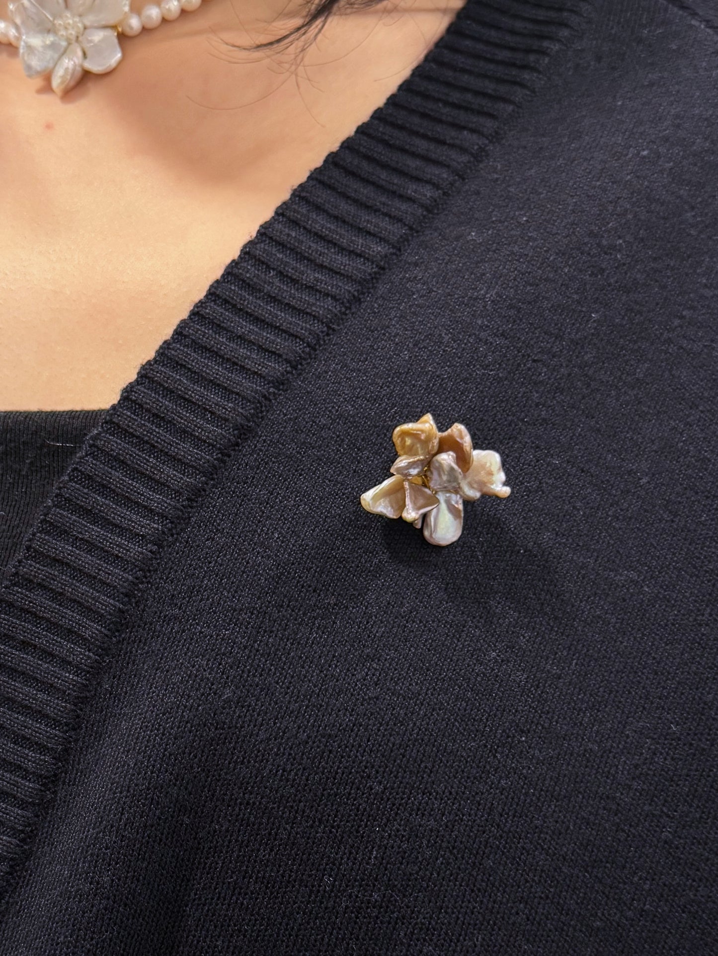 Keshi Pearl Purple Flower Brooch №16