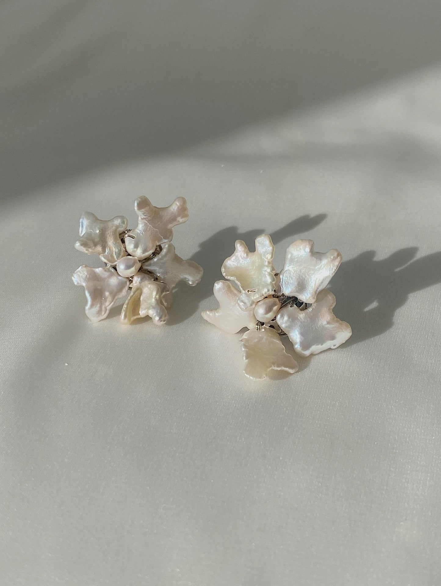 Snowflake Keshi Pearls Flower Stud Earrings №39