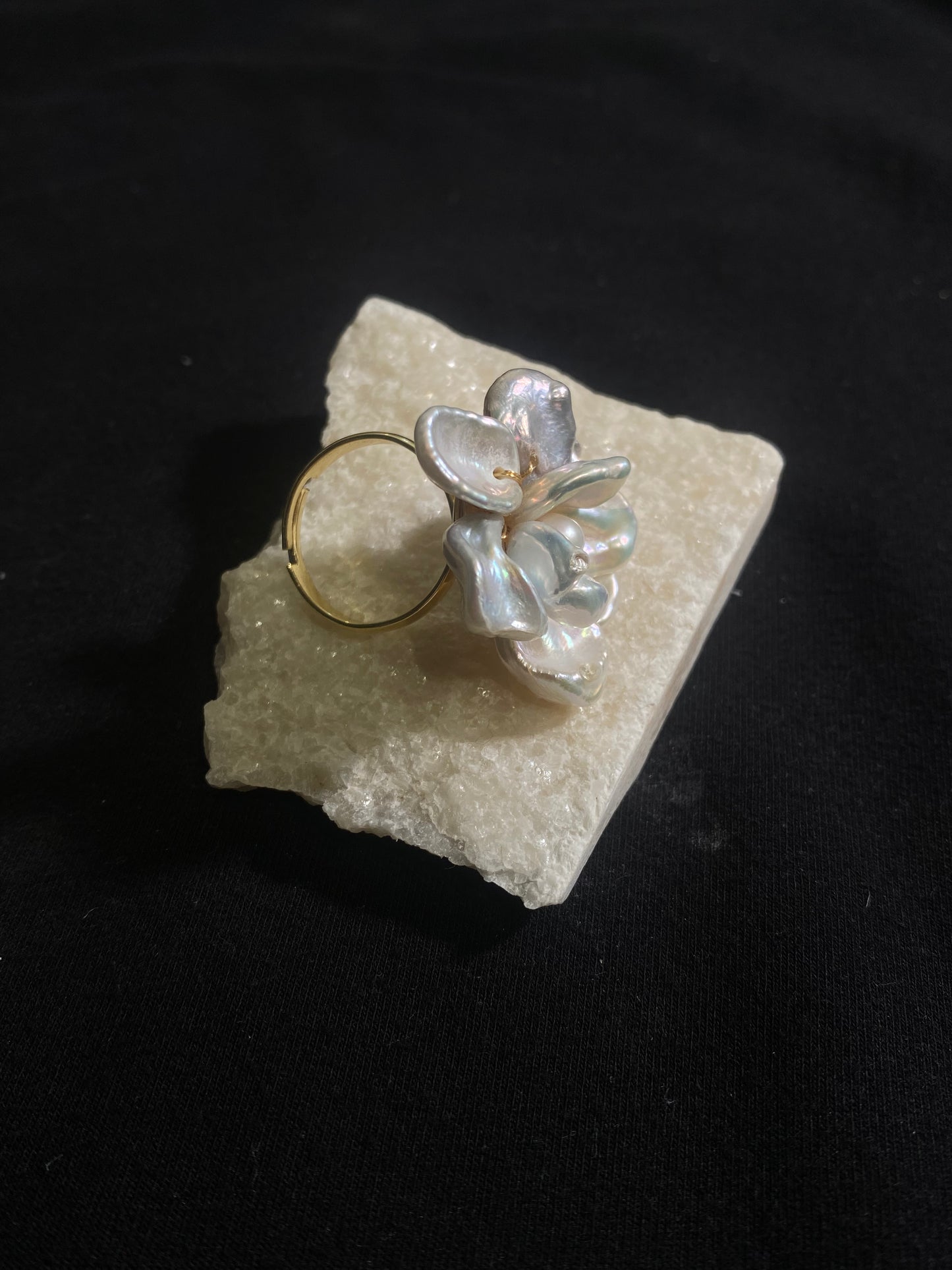 White 3D Keshi Pearl Flower Ring №50