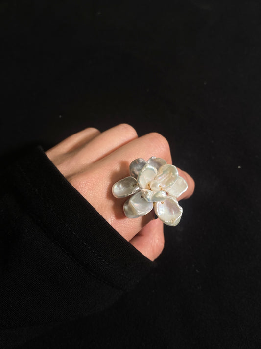 White 3D Keshi Pearl Flower Ring №50