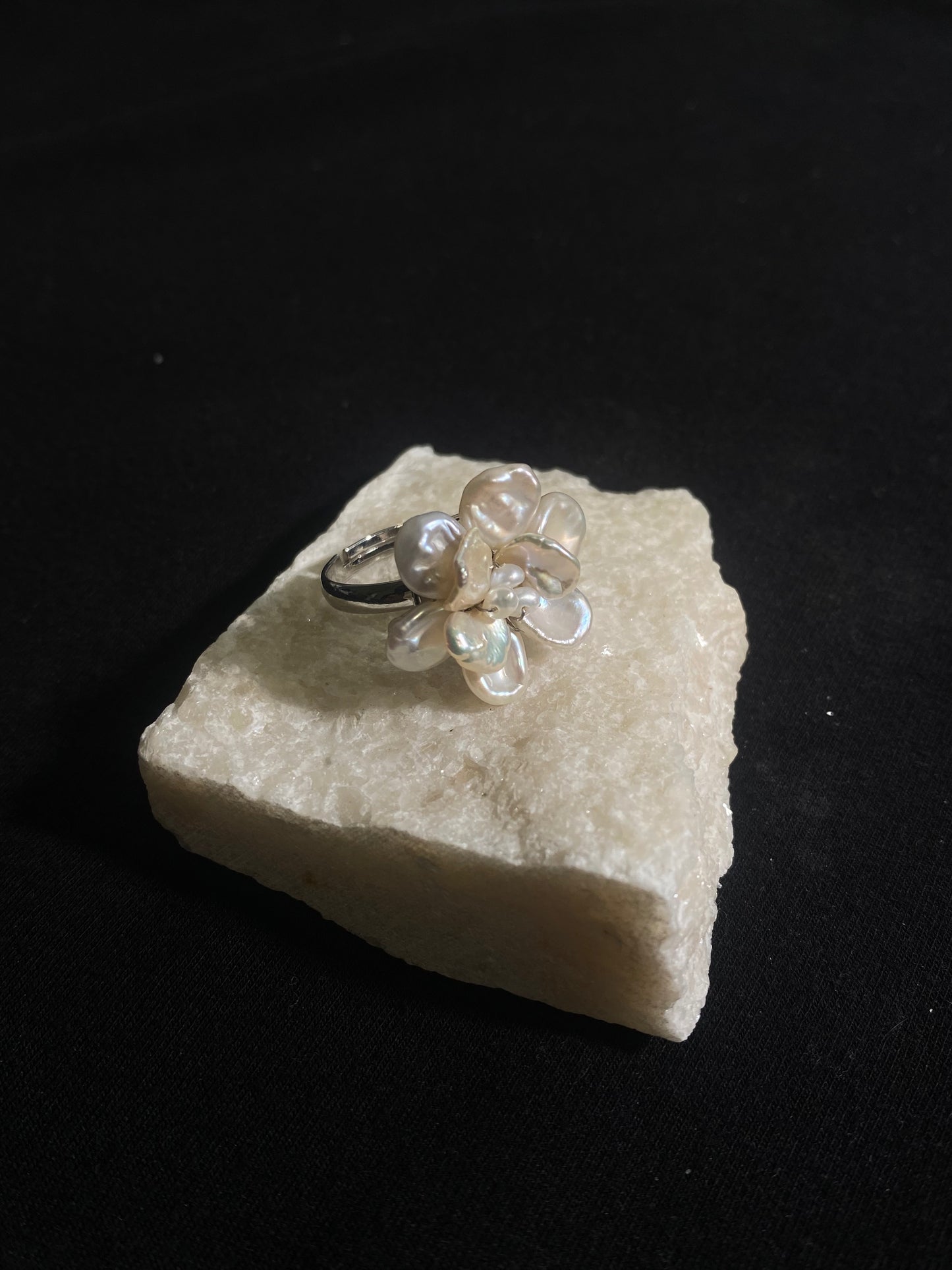 Small White 3D Keshi Pearl Flower Ring №49