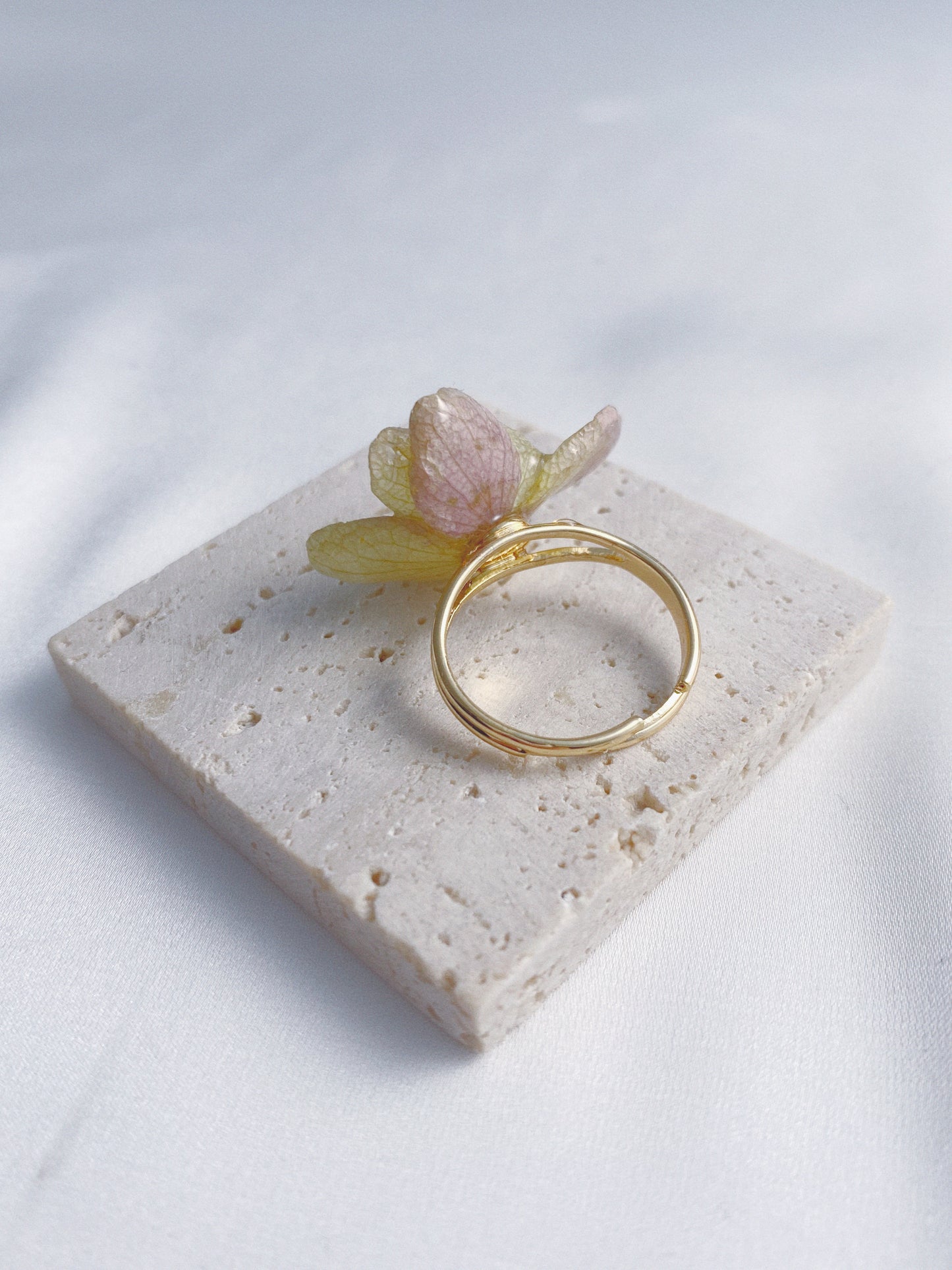 Real Flower Hydrangea Adjustable Ring