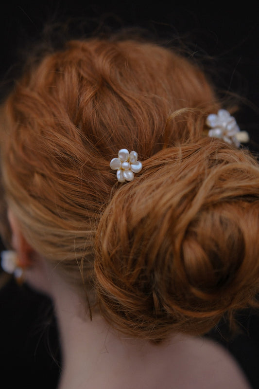 Petite Keshi Pearl Flower Hair Slide №11
