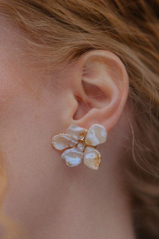 Classic Golden Bloom Keshi Pearls Flower №32